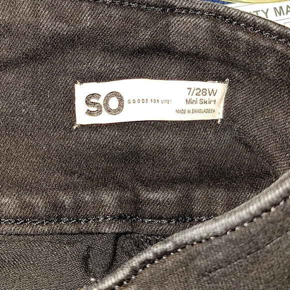 SO Good For Life Black Denim Size 7/28 W Mini Skirt - Picture 4 of 4